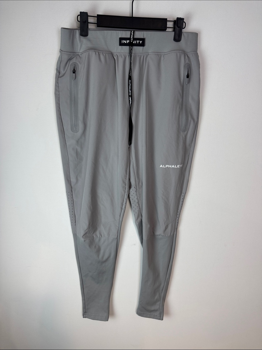 Alphalete Joggers - Men's Medium
